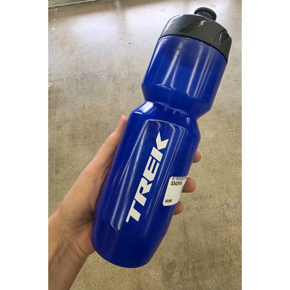 Trek Cycle Navy Blue Plastic Squeeze Water Push Cap Bottle Race Cycling Outdoor
